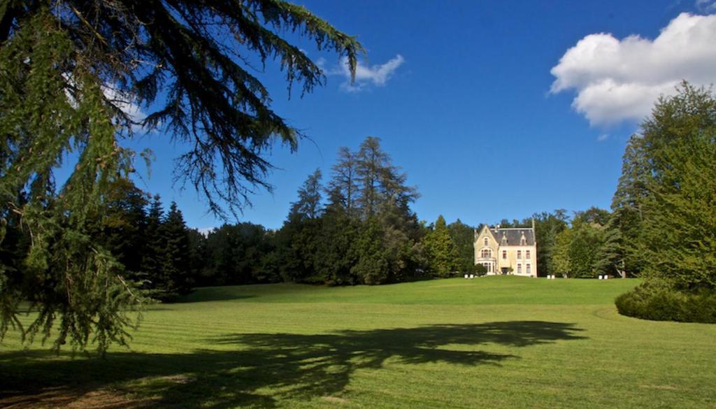Chateau La Thuiliere Saint-Front-de-Pradoux ภายนอก รูปภาพ